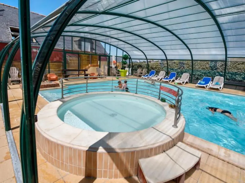 Camping Paradis La Mer D'Iroise - Aquatique Vacances Plomodiern Campsite